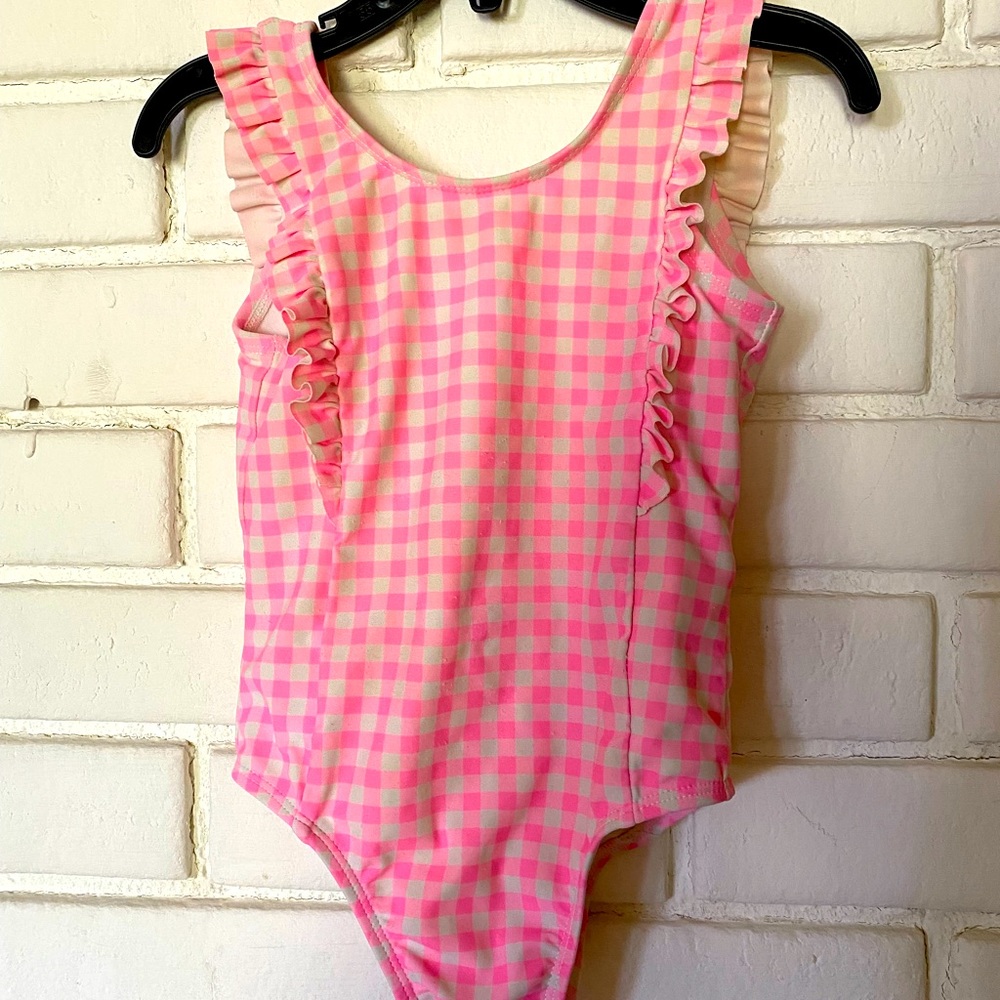 3T pink & white gingham swim suit. Ruffles on shoulders. Great condition.
